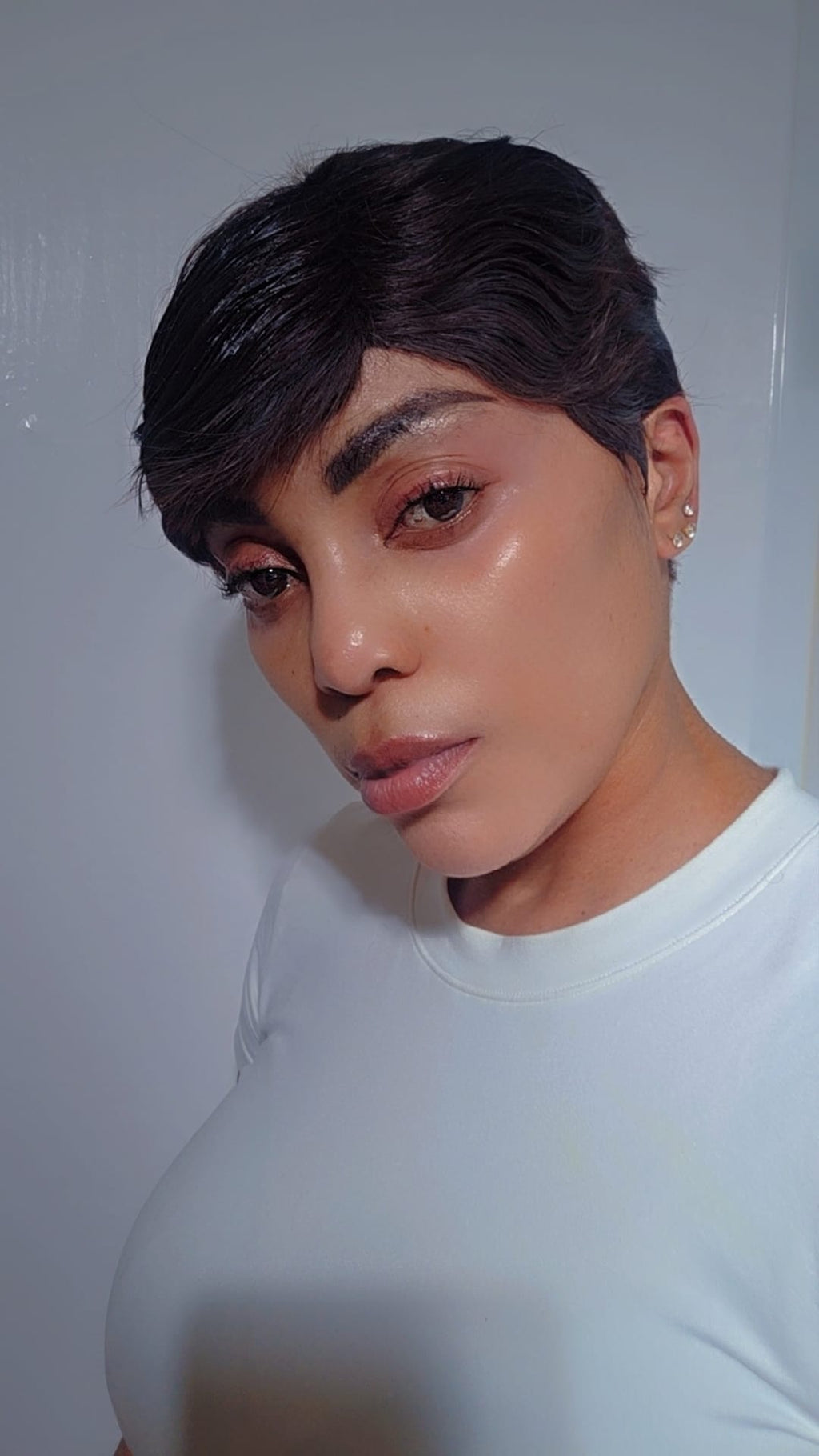 Luxury Pixie Cut Wig – Sleek Finish