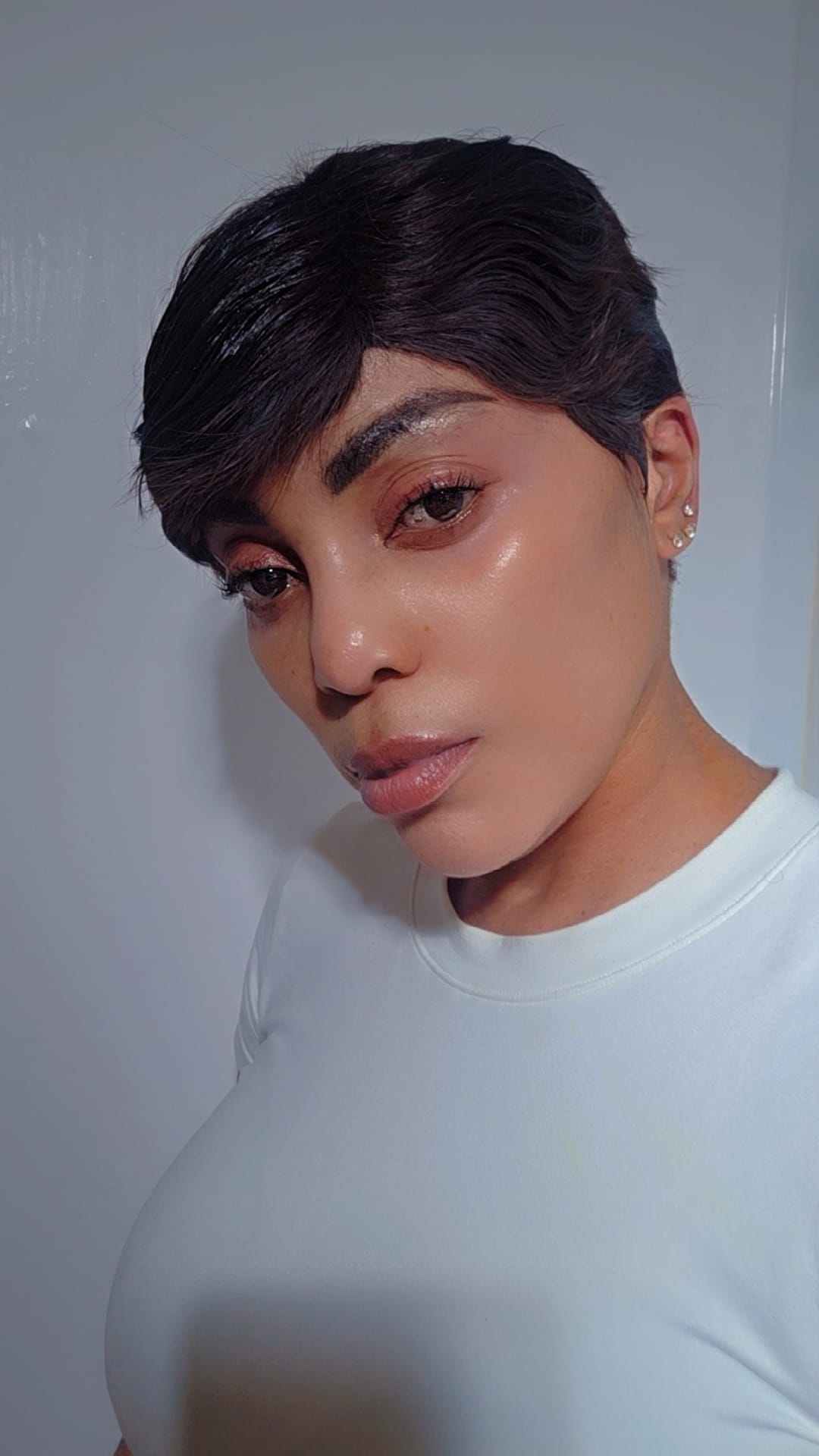 Luxury Pixie Cut Wig – Sleek Finish